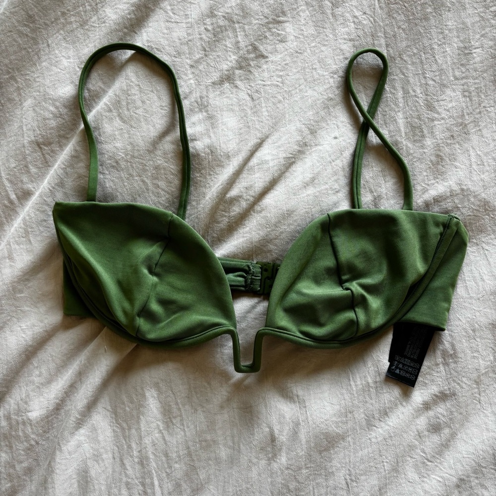 Bikini Bundle - Picture 3 of 10